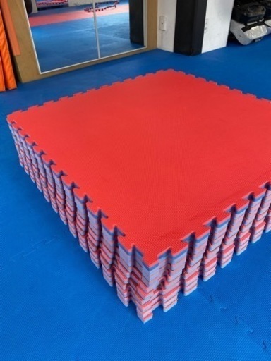 お得】ジョイントマット10枚＋収納ケースセット 移動教室用 大会用 お 