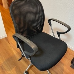 パソコン作業用の椅子