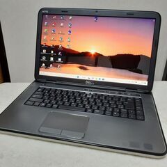 【取引中です】DELL　XPS　15インチ　i7　8GB　SSD（256）カメラ　Bluetooth　ブルーレイ　Windows11 取引中です】DELL XPS 15インチ i7 8GB SSD（256）カメラ Bluetooth