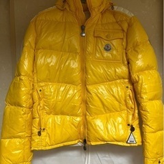 モンクレール　MONCLER  ダウンジャケット