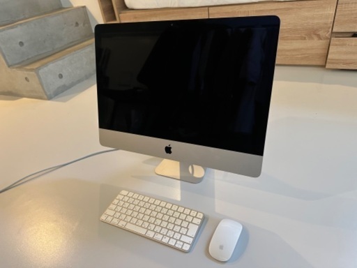 デスクトップパソコン iMac (21.5-inch, Late 2015)