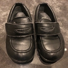 ミキハウス 黒靴