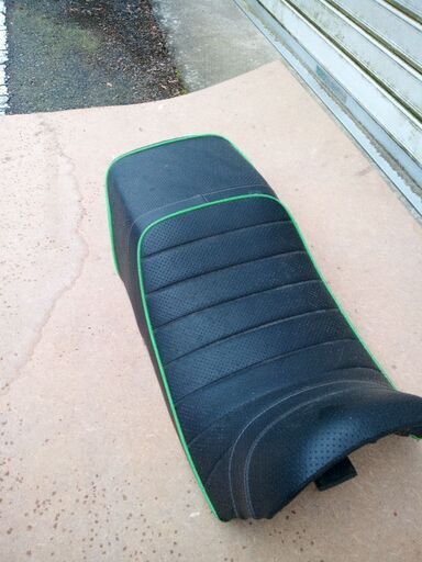 GPZ900R シート 送料込み！カワサキ GPZ900R GPZ750R用カスタムシート