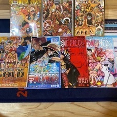 お値下げ中　ワンピース　1巻〜104巻最新刊迄セット+映画特典