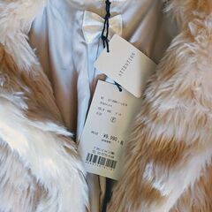 お値下げ♥新品未使用　９９９０円　薄いピンクのロングコート　コート