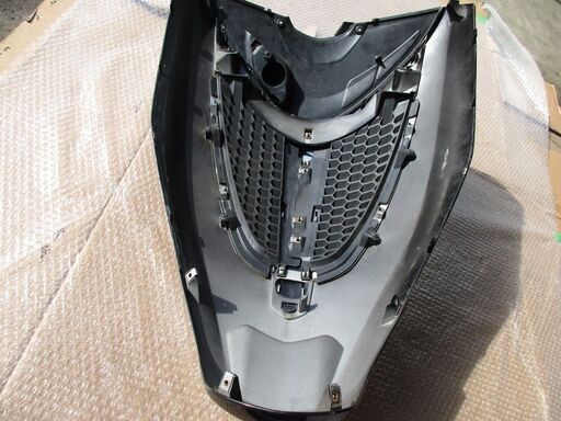 ☆PIAGGIO ピアッジオ　ピアジオ　MP3　ZAPM71　純正　フロントパネル　657360 中古品 ☆PIAGGIO ピアッジオ ピアジオ MP3 ZAPM71 純正 フロントパネル