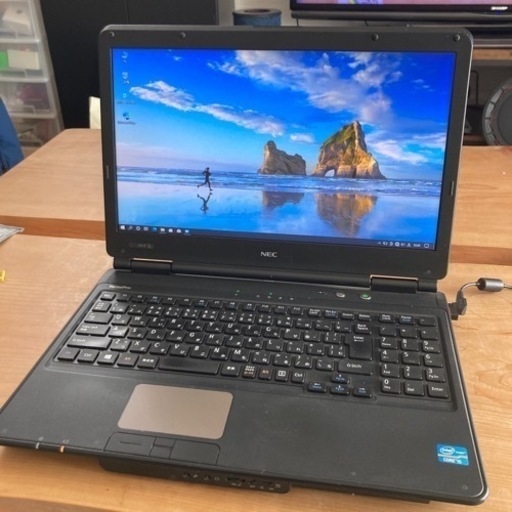 ノートパソコン SSD搭載❗️取引中