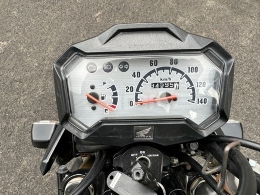 ひと HONDA ズーマーx 110cc ネイキッドコンセプトを踏襲する110cc