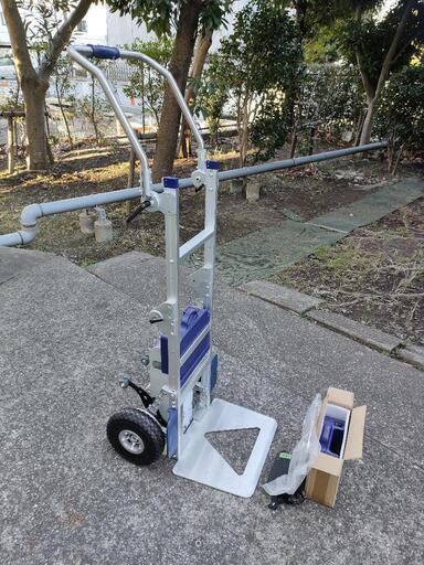 折りたたみ階段台車 電動 XSTO社輸入品 ZW7170GF