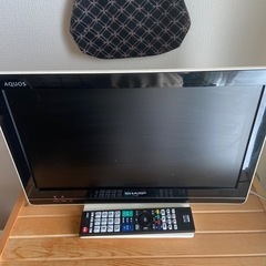 テレビ　SHARP(LC-19K5)