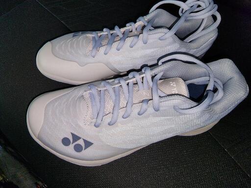 YONEX ﾊﾞﾄﾞﾐﾝﾄﾝｼｭｰｽﾞｴｱﾗｽZWIDE