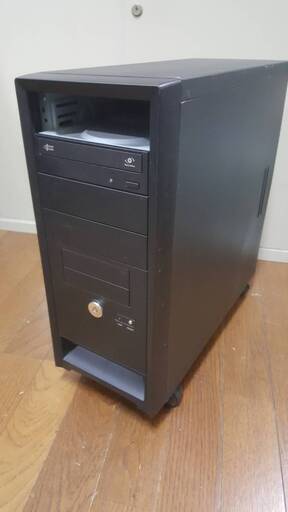 DeskTop PC (HDD メモリーなし) 動作未確認 本体のみ ジャンクにて