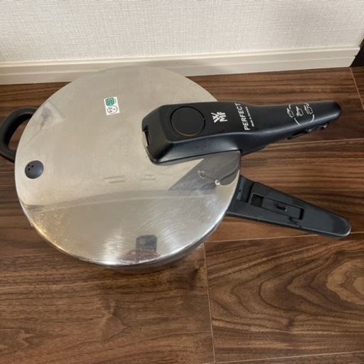 販売特別価格 WMF 圧力鍋 パーフェクト プレミアム3.0L 即購入OK