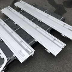 【新車取り外し品】スズキ　キャリー　シルバー　あおり　鳥居 4点セット