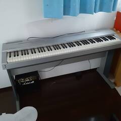 YAMAHA(ヤマハ) P-70 電子ピアノ　88鍵盤　スタンド...