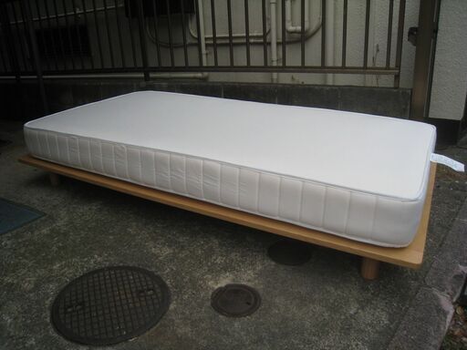 MUJI 無印良品 木製フレームベッド オーク材 すのこベッド シングルベッド 高密度スプリング マットレス付 中古美品 近く無料配達