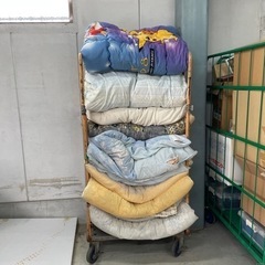 【無料】大量の布団！譲ります🥹　式布団　掛け布団　枕など