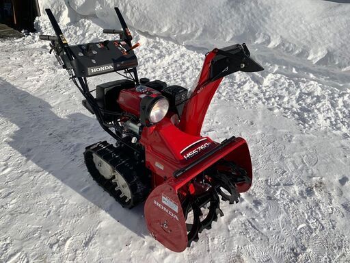 札幌発☆ 美品 ホンダ 除雪機 HSS760N！ 2022/11/5購入 入荷しました。 人気の為早い方優先となります 外装360°カメラアリご確認ください。