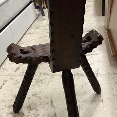 チェア 木製 アンティーク スパニッシュスツール 3本足 DBR【ユーズドユーズ名古屋天白店】J2382