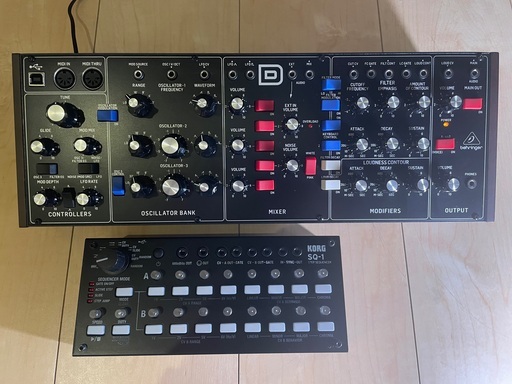 Behringer ベリンガー Model D + Korg SQ-1