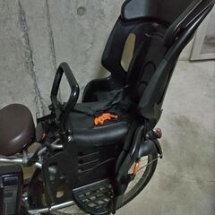 電動自転車 後ろに子供乗せあり