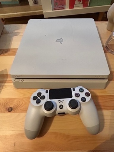 【終了】PS4セット 500GB CUH-2000 ソフト2本