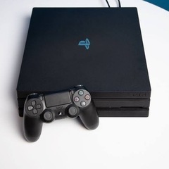 PlayStation®4 Pro PS4 2TB ゲーム10本...