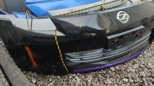 外装、車外用品 z33 350z 後期 純正 フロントバンパー 値下げ⭕
