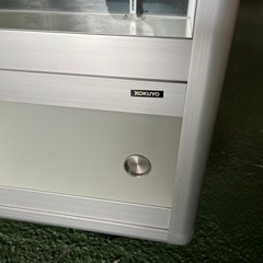 KOKUYOガラスショーケース キャスター付 20000円