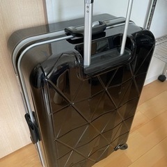 【商談中】スーツケース　81L黒 美品