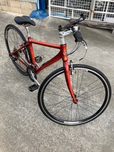 GIANT E SCAPE R3 S420mm アルミフレーム24段変速タイヤサイズ700×28C