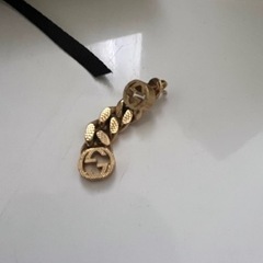 GUCCIピアス　新品