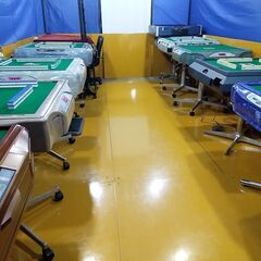 麻雀専用中古椅子（ガスシリンダー）４脚セット　２