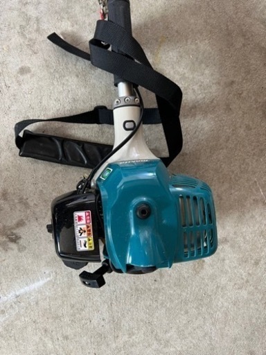 マキタ 刈払機 2ストローク 26cc