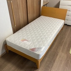 P0162 シングルベッド　木製フレーム付き　ナチュラル