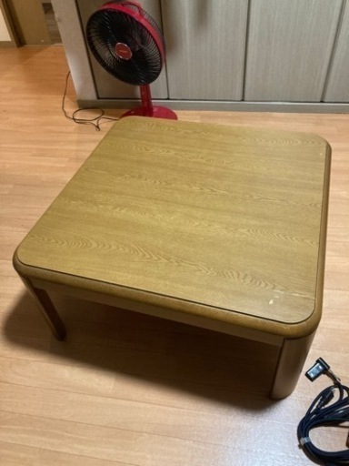 【お取引決定】こたつテーブル 一人暮らしに 80×80cm