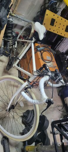 ロードバイクホワイト