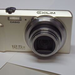 casio exilim ex-zs150　コンパクトカメラ