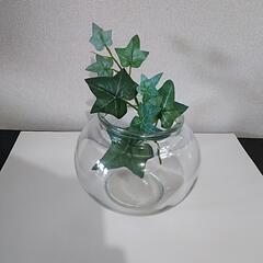 フラワーベース　ガラス　花瓶