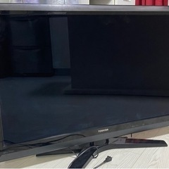 2010年製　42型液晶テレビ