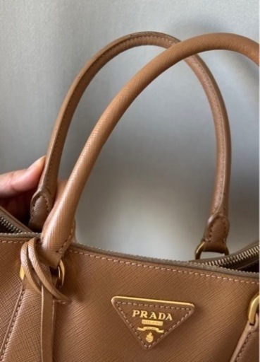 【値下げ】(美品)PRADA サフィアーノ トートバッグ