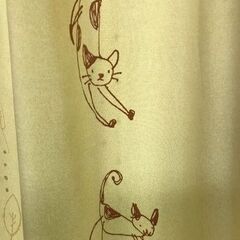 猫のがらカーテンとカーテンレール差し上げます