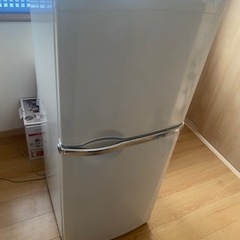 冷蔵庫　2005年製