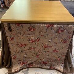 値下げしました）ハイタイプこたつ(80mc×80㎝×68cmH)と専用掛布団 の