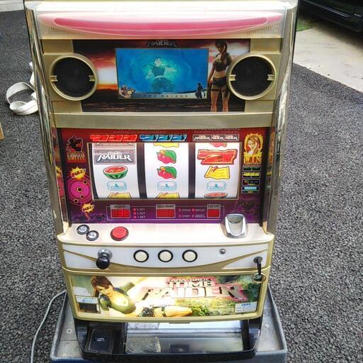 (商談中)スロットマシン トゥームレイダー コイン不要機