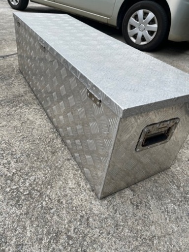 軽トラ　荷台アルミボックス