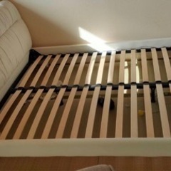 ニトリ　ベッドフレーム　クイーン ニトリ クイーンベッドフレーム（定価50000円以上）