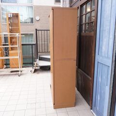 karimoku(カリモク家具)のオーク材食器棚 EU3650MHです。シンプルでスッキリとしたフォルムのダイニングボードは北欧スタイルやナチュラルテイストインテリアにもおすすめ！DB104