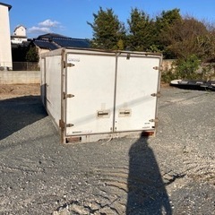 トラックコンテナ　