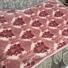 西川　　2枚合わせ毛布　シングル　ピンク